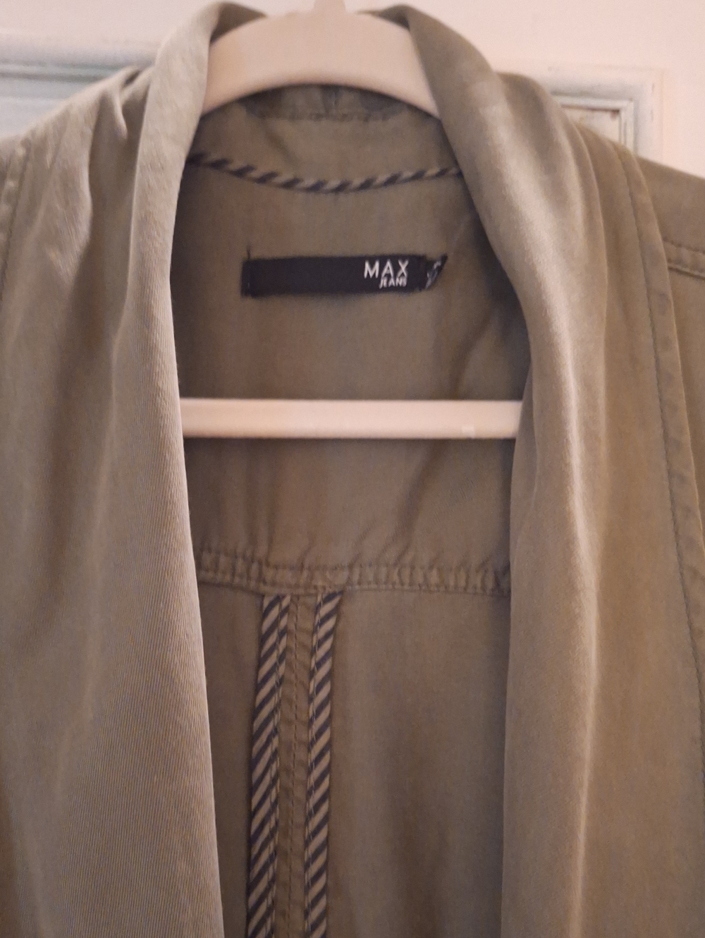 MAX jeans olive green Lightweight Shawl Collar Jacket w Drawstring waistline